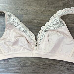 Wacoal Women's Embrace Lace Soft Cup Bra, nude color, size 36.